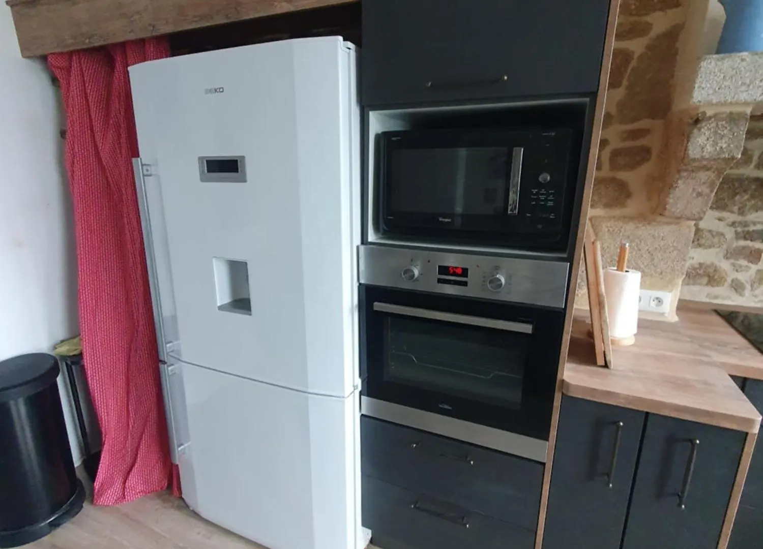 Ti Ar Chorneg, Maison De Vacances Bretagne Entre Mer Et Mont D'Arree Guerlesquin
